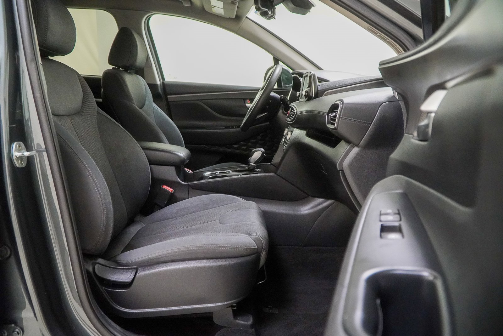 Used 2020 Hyundai Santa Fe SEL image 36