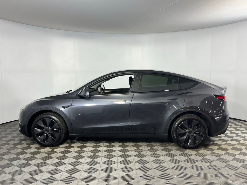 Used 2025 Tesla Model Y Long Range image 6