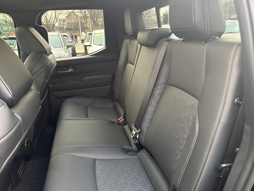 Used 2025 Toyota Tacoma Limited image 40