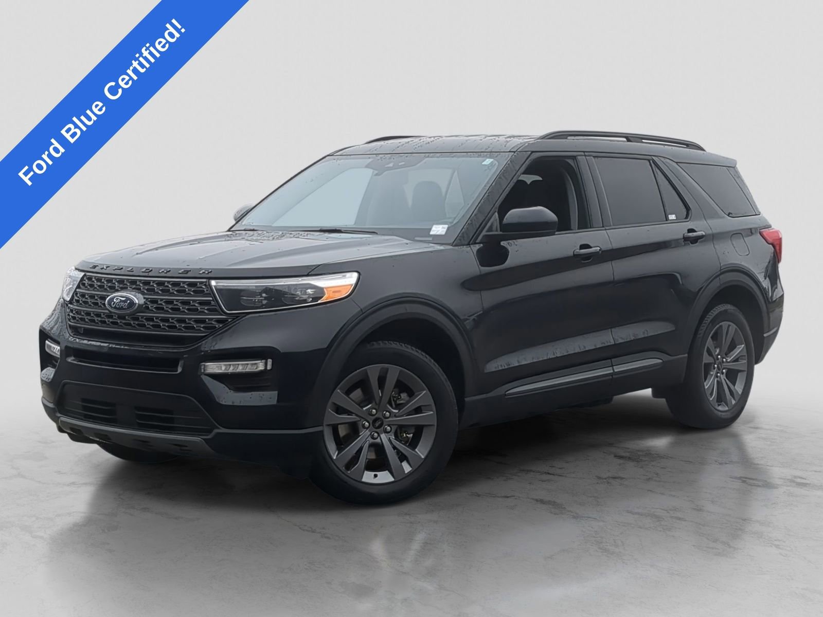 Certified 2022 Ford Explorer XLT w/ XLT Sport Appearance Package image 1