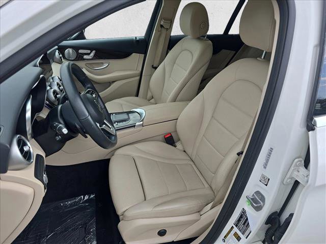 Used 2021 Mercedes-Benz GLC 300 4MATIC image 15