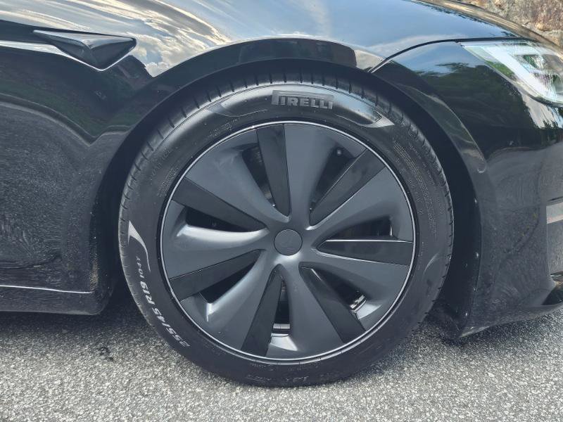 Used 2022 Tesla Model S AWD/4WD image 17