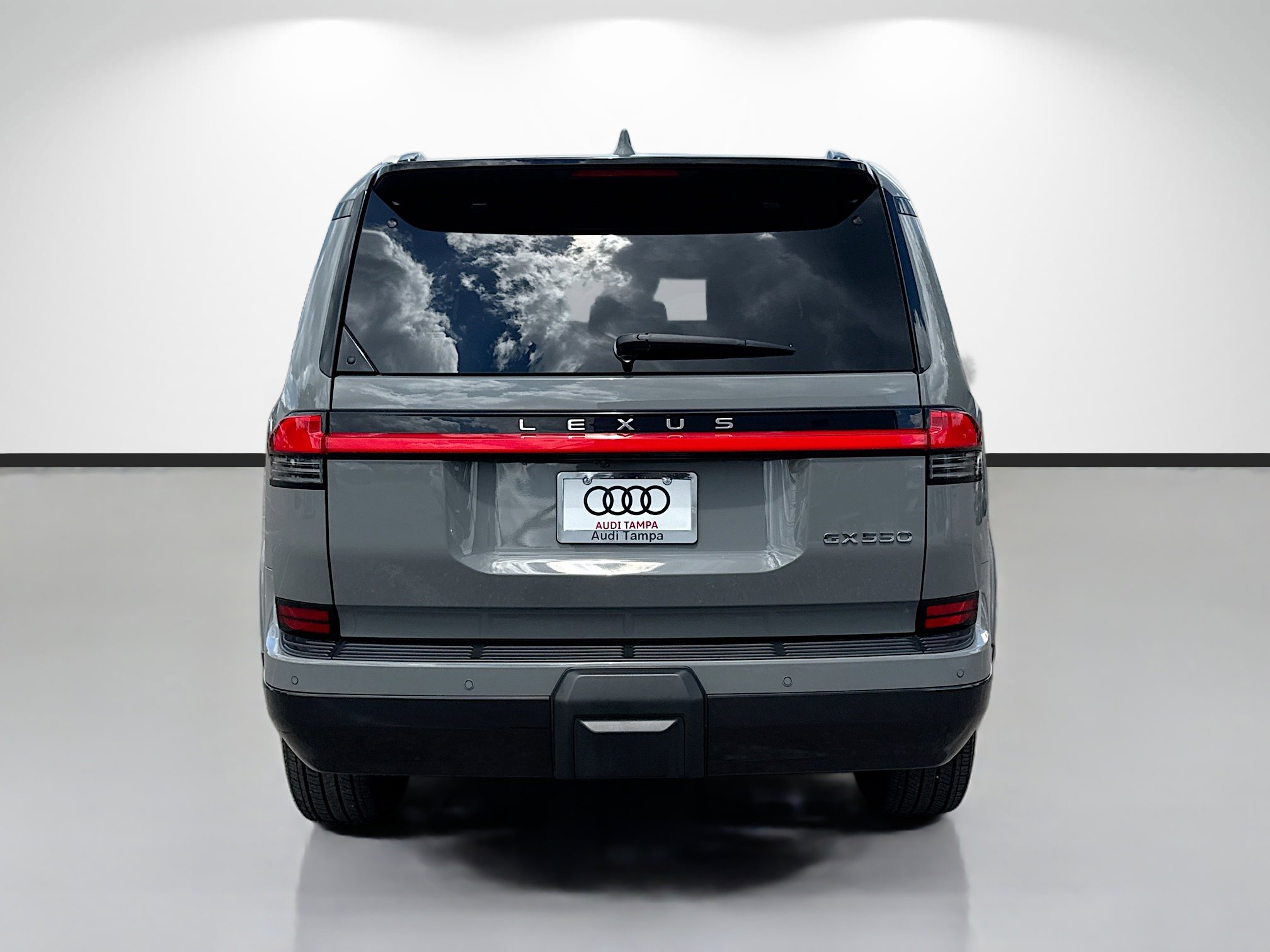 Used 2024 Lexus GX 550 w/ Accessory Package (Z1) image 4