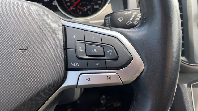 Used 2020 Volkswagen Atlas Cross Sport SE AWD/4WD image 33