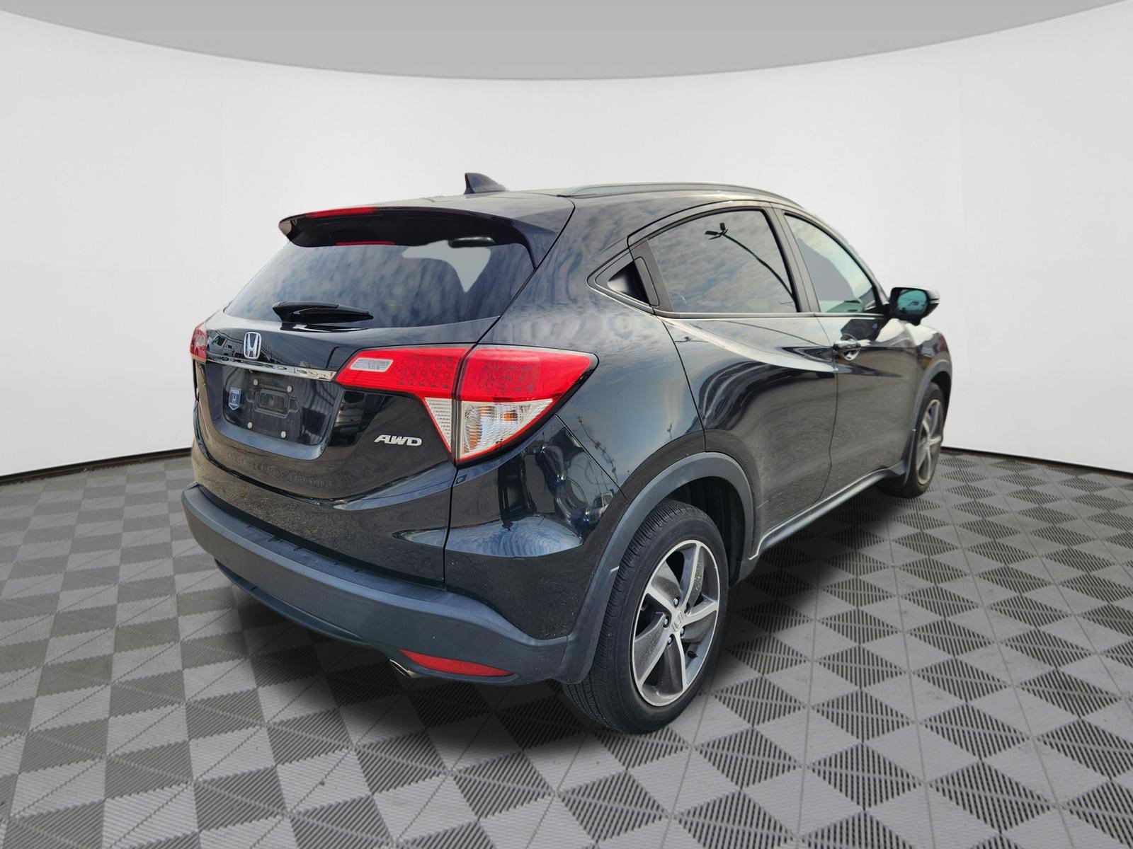 Certified 2022 Honda HR-V EX-L image 4