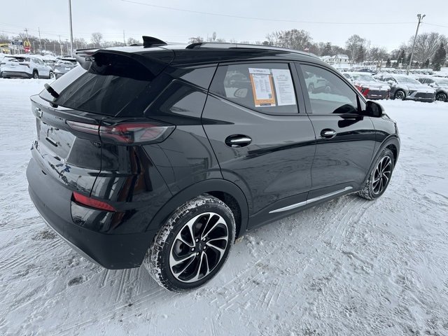 Used 2022 Chevrolet Bolt EUV Premier w/ Super Cruise Package image 9