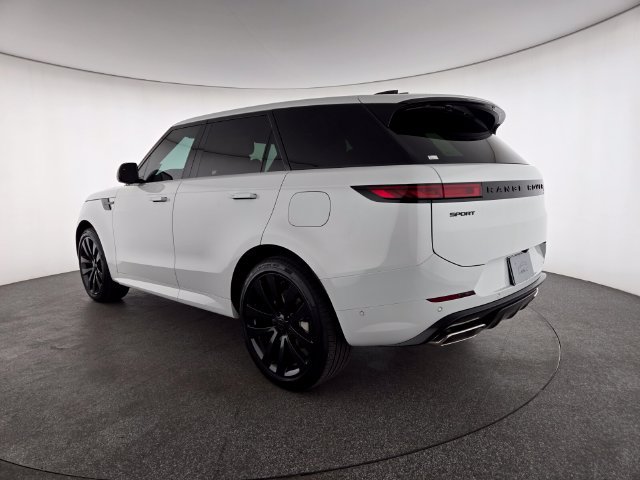 New 2026 Land Rover Range Rover Sport Dynamic SE AWD/4WD image 16