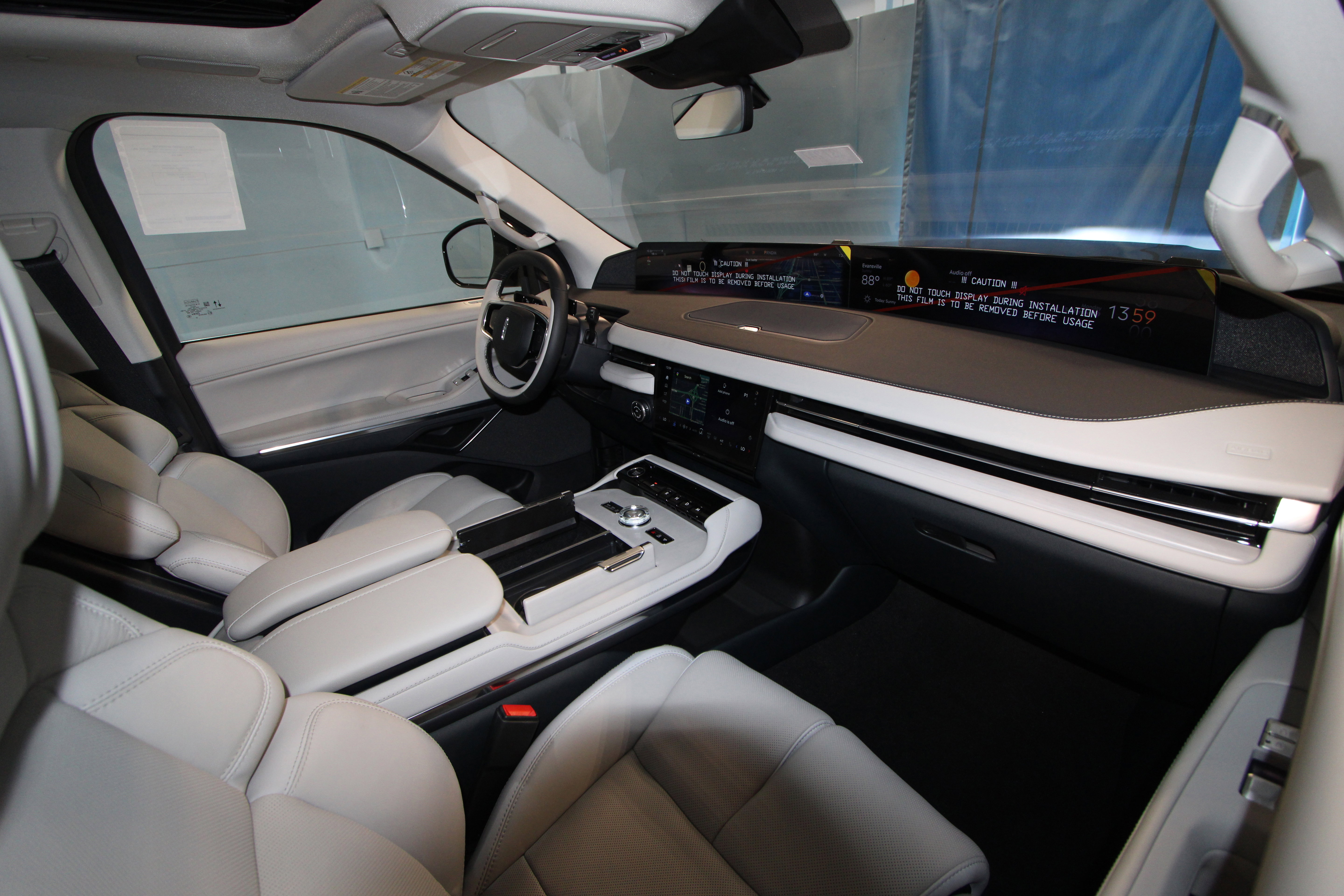 New 2025 Lincoln Navigator L Reserve image 23