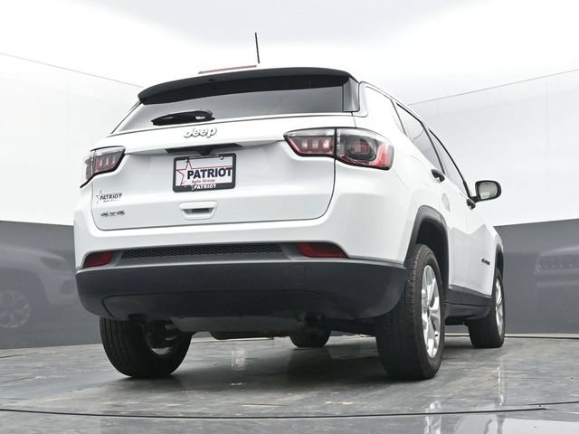 Used 2025 Jeep Compass Sport AWD/4WD image 43