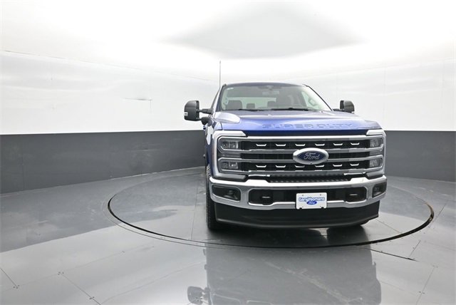 New 2026 Ford F250 Lariat w/ FX4 Off-Road Package image 2