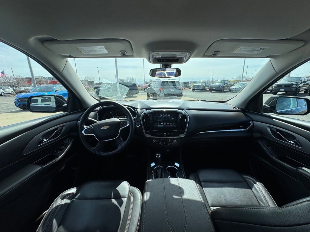 Used 2019 Chevrolet Traverse LT AWD/4WD image 17