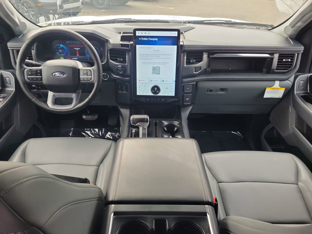 Used 2025 Ford F150 Lightning Flash image 12