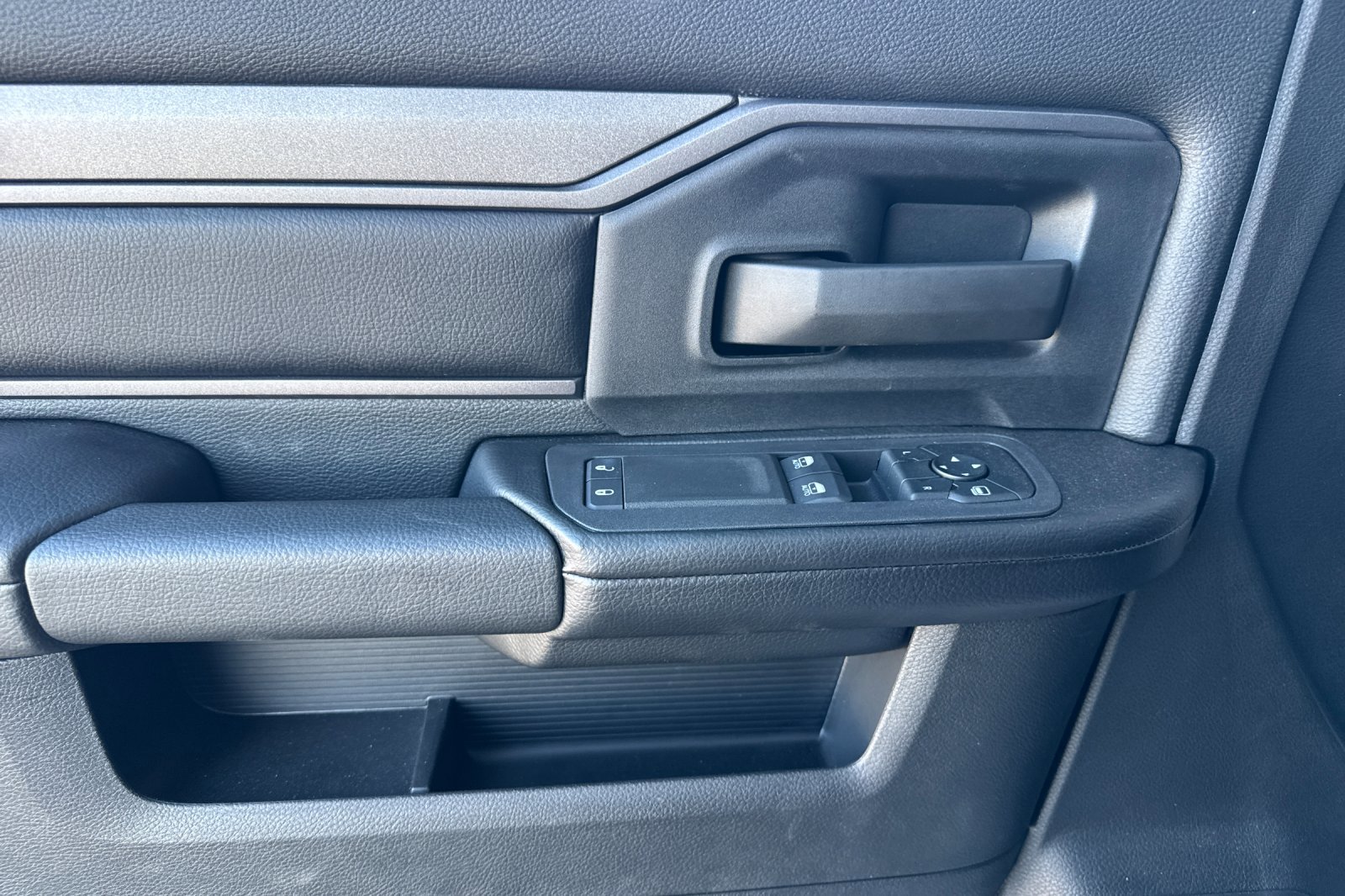 New 2026 RAM 5500 Tradesman w/ Chrome Appearance Group image 10