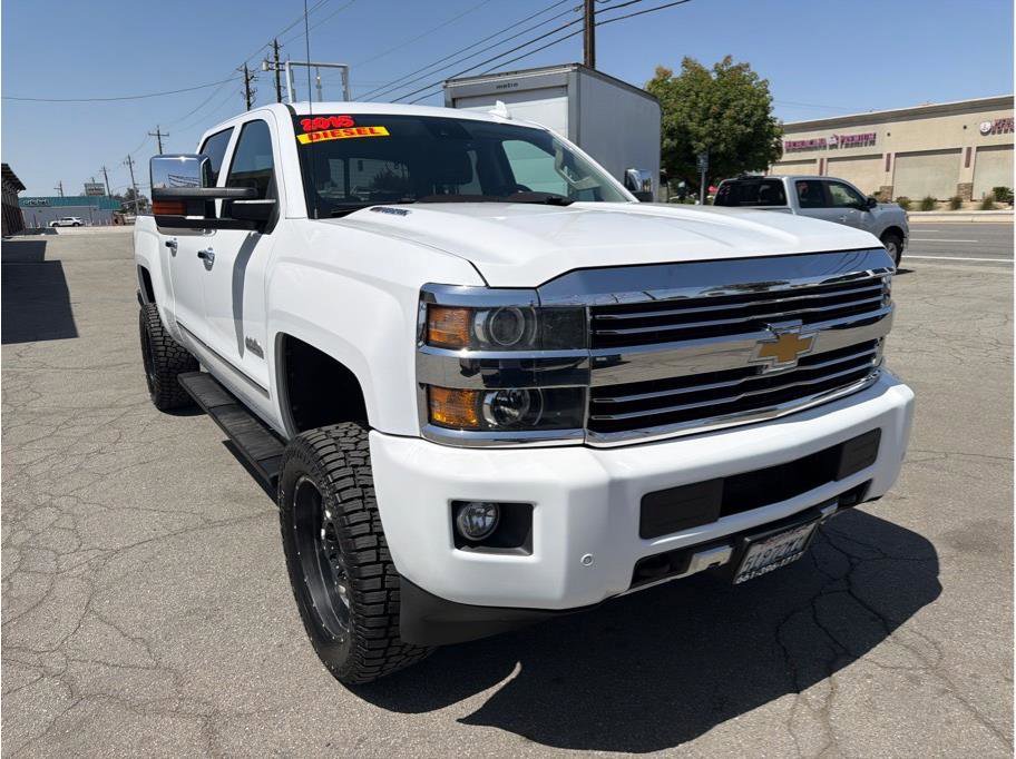 Used 2015 Chevrolet Silverado 2500 High Country w/ Duramax Plus Package image 2