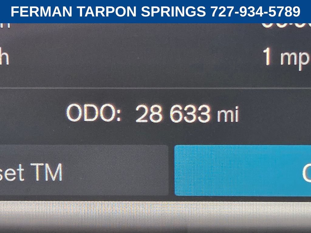 Certified 2023 Volvo XC40 B5 Plus AWD/4WD image 34