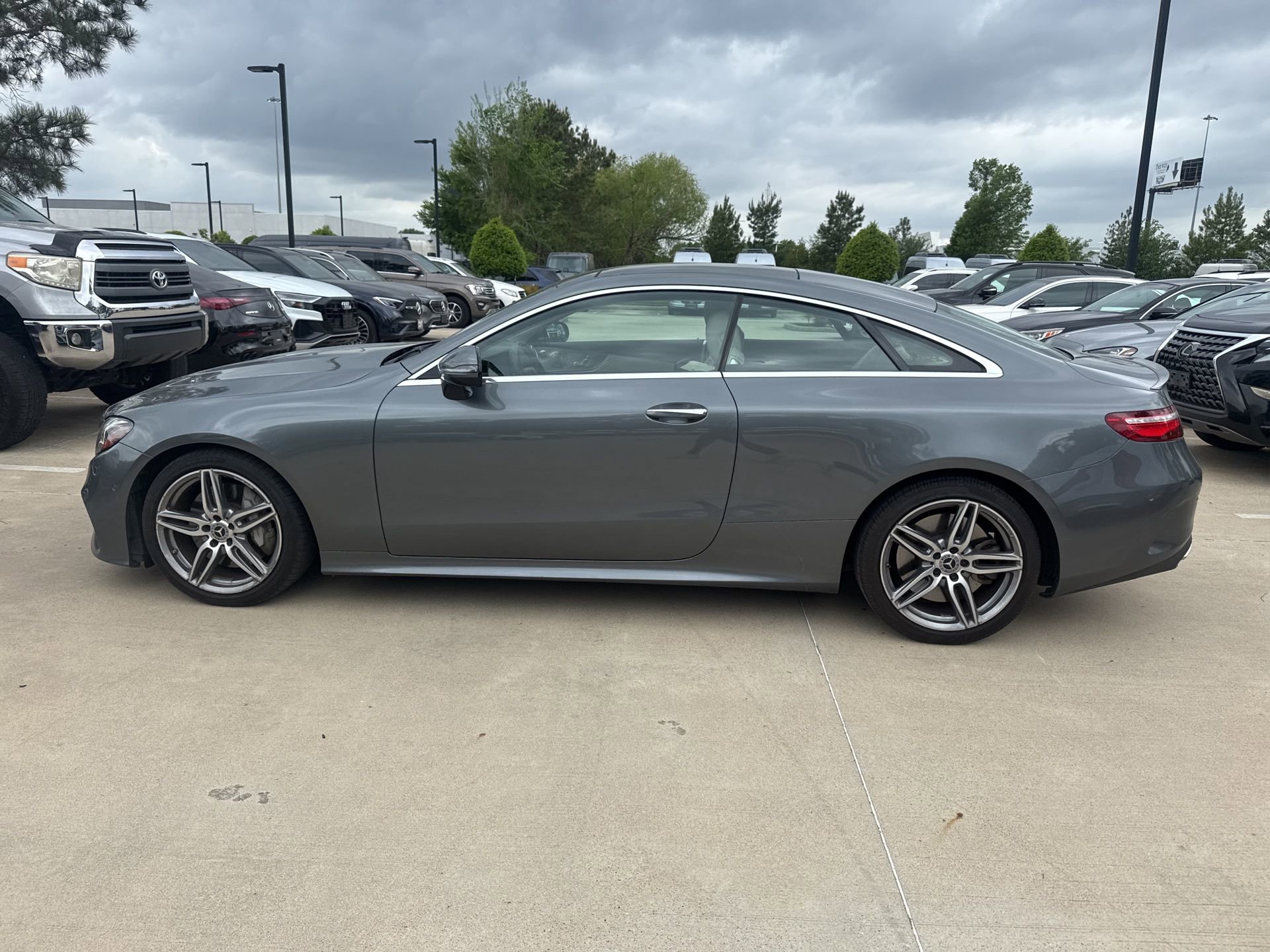 Used 2018 Mercedes-Benz E 400 Coupe image 7