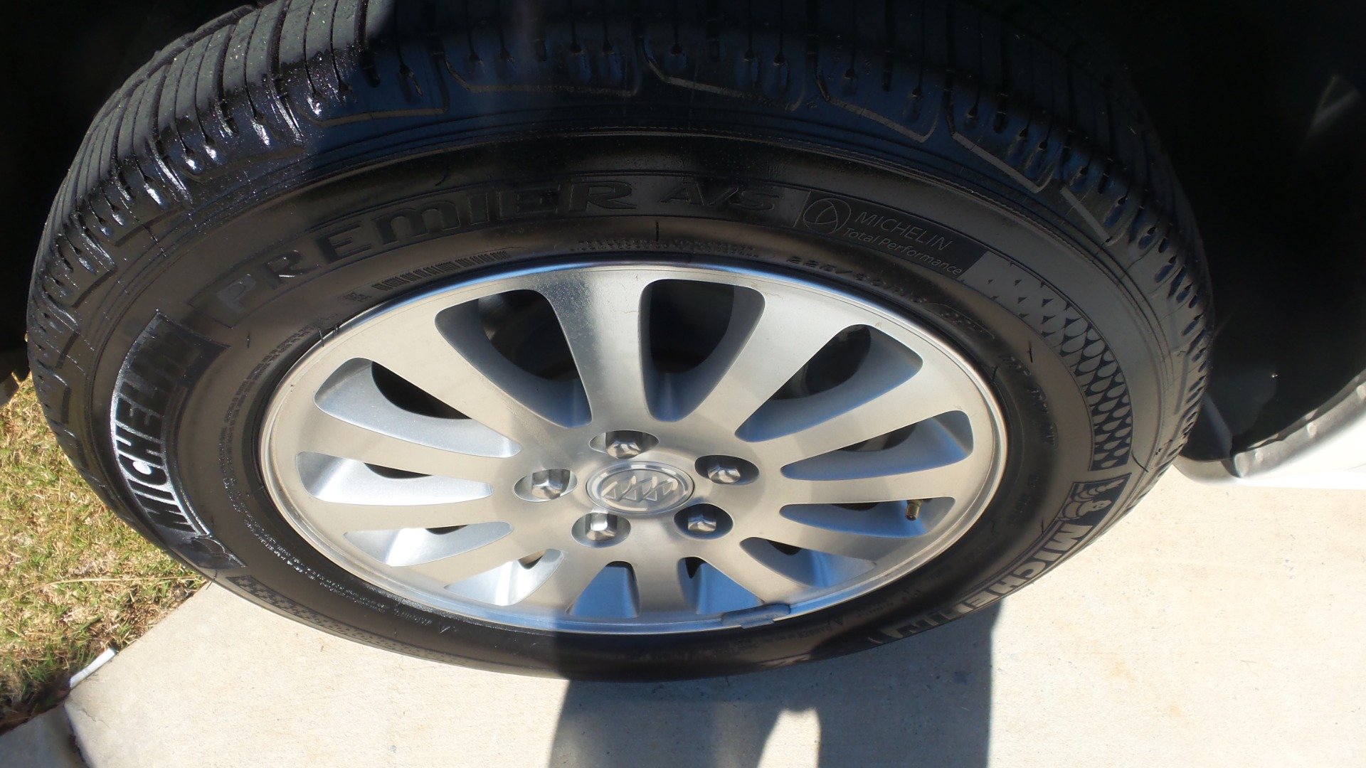 Used 2008 Buick Lucerne CX w/ Driver Confidence Package FWD image 20