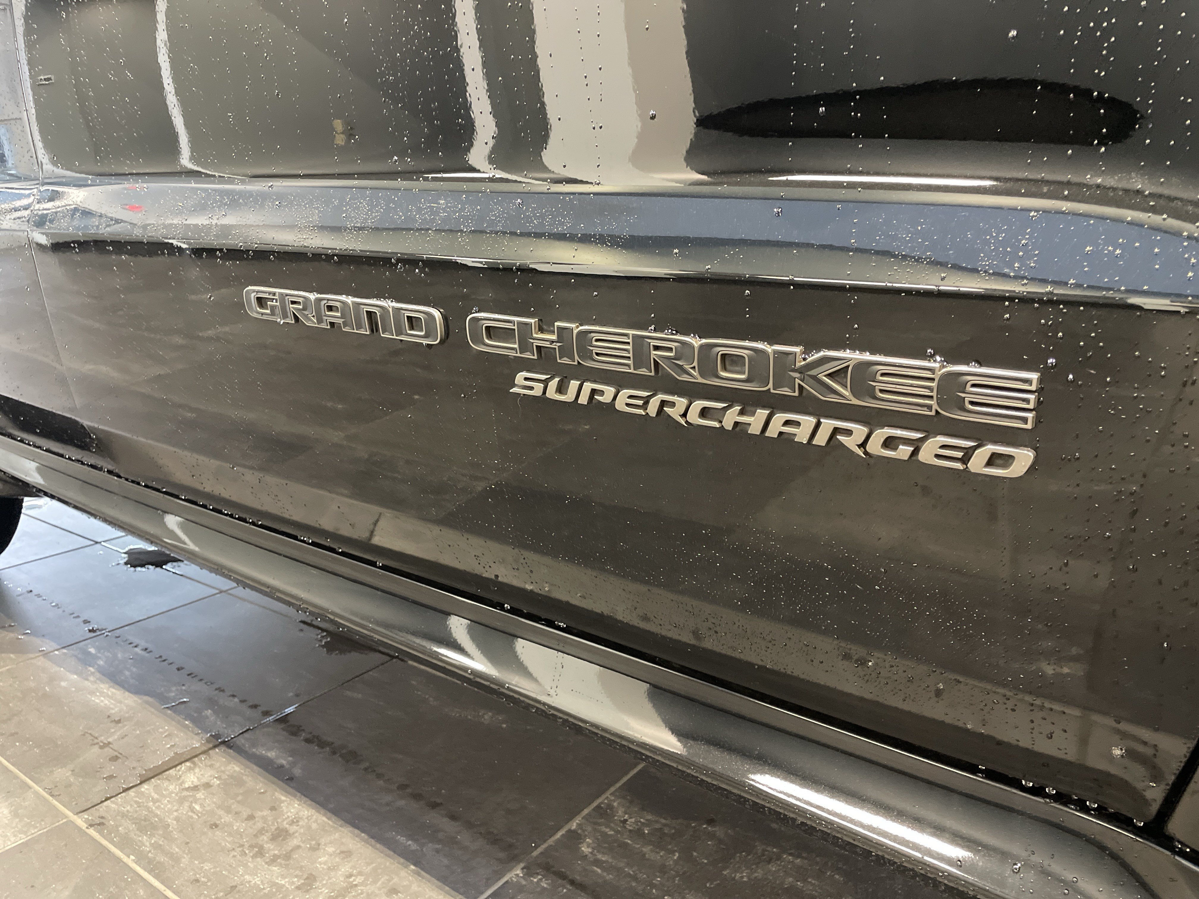 Used 2018 Jeep Grand Cherokee Trackhawk AWD/4WD image 13