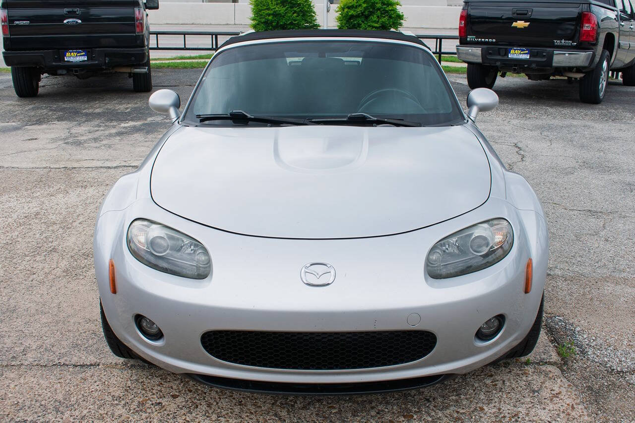 Used 2008 MAZDA MX-5 Miata Touring RWD image 16