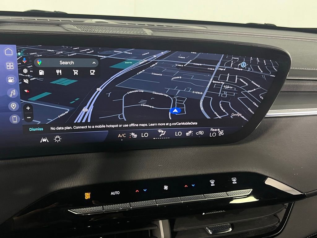 Used 2025 Buick Enclave Sport Touring image 18