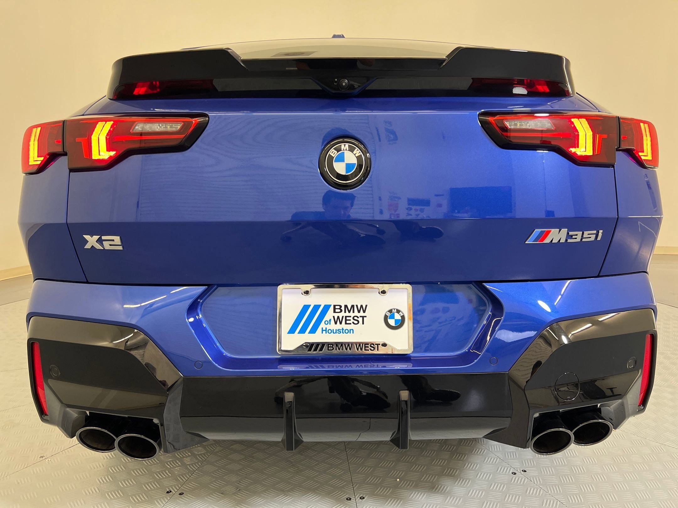 Used 2026 BMW X2 M35i w/ Technology Package image 10