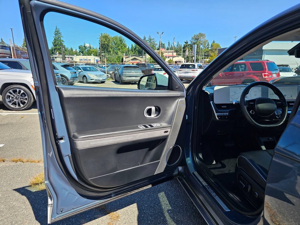 Used 2024 Hyundai Ioniq 5 Limited AWD/4WD image 18