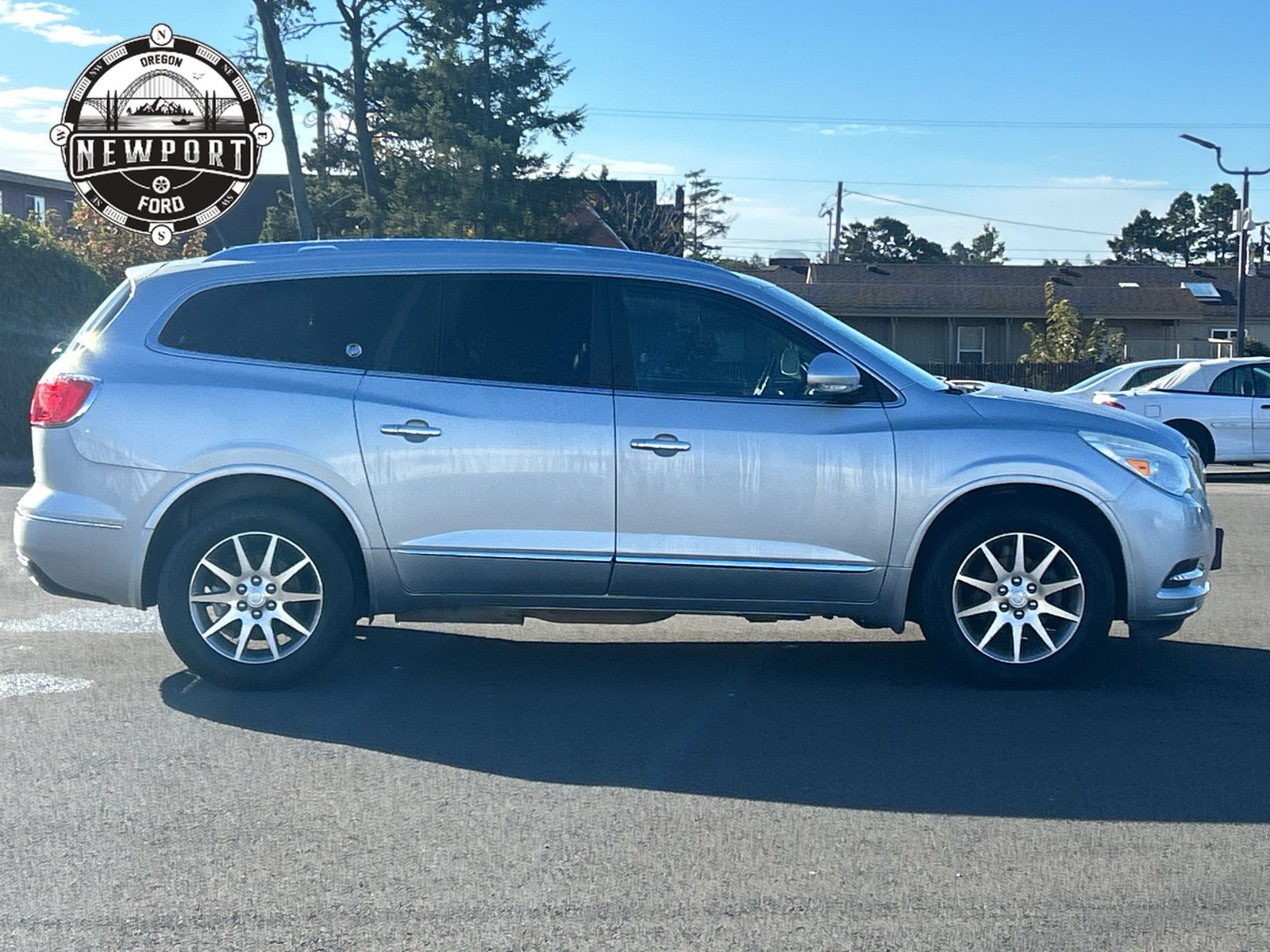 Used 2016 Buick Enclave Leather AWD/4WD image 10