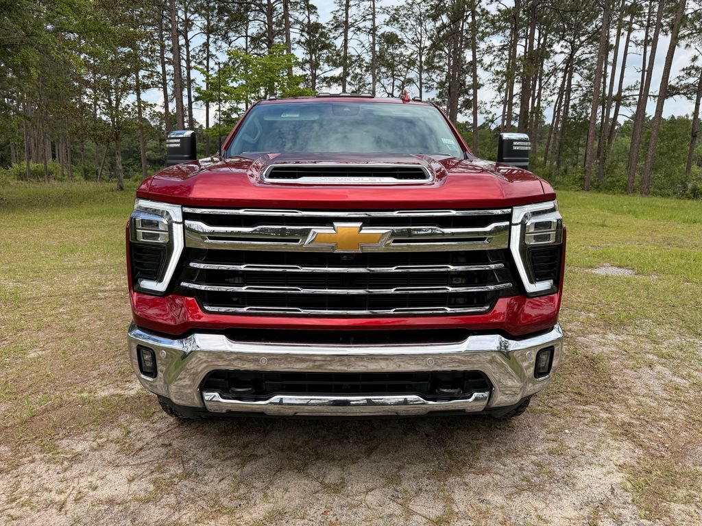 Used 2024 Chevrolet Silverado 2500 LTZ w/ LTZ Convenience Package AWD/4WD image 8