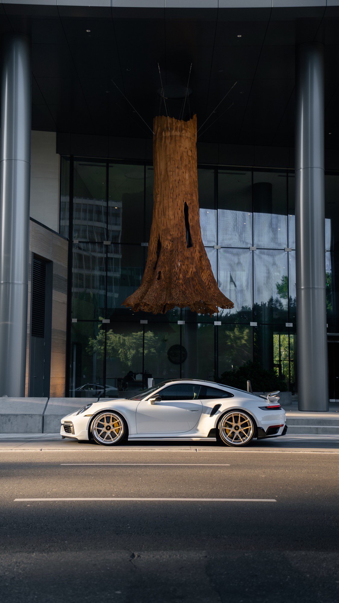 Used 2022 Porsche 911 Turbo S AWD/4WD image 2