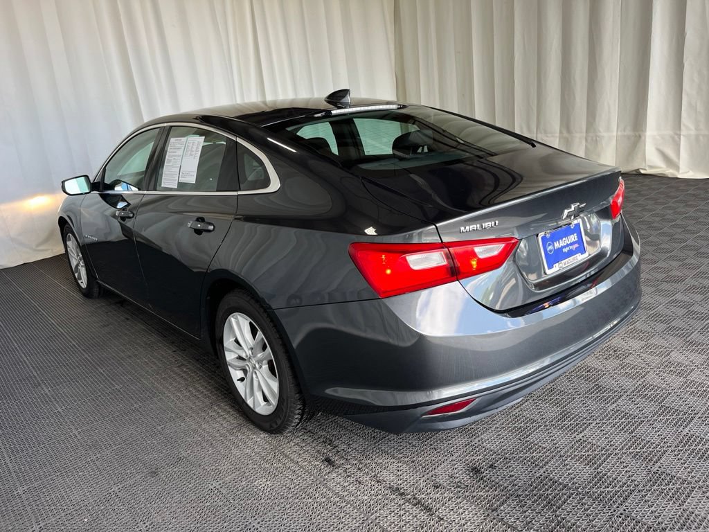 Used 2017 Chevrolet Malibu LT FWD image 28