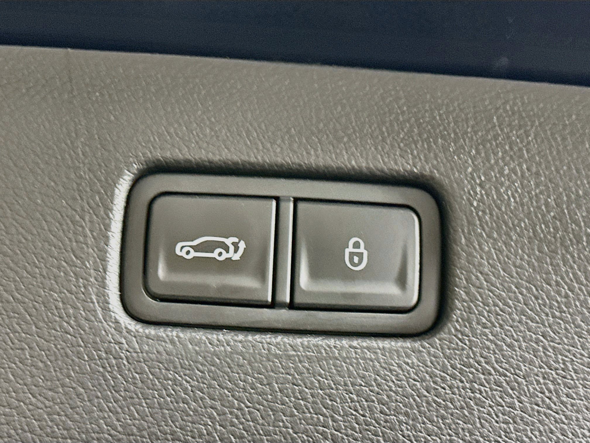 Used 2025 Genesis GV80 2.5T Standard AWD/4WD image 30