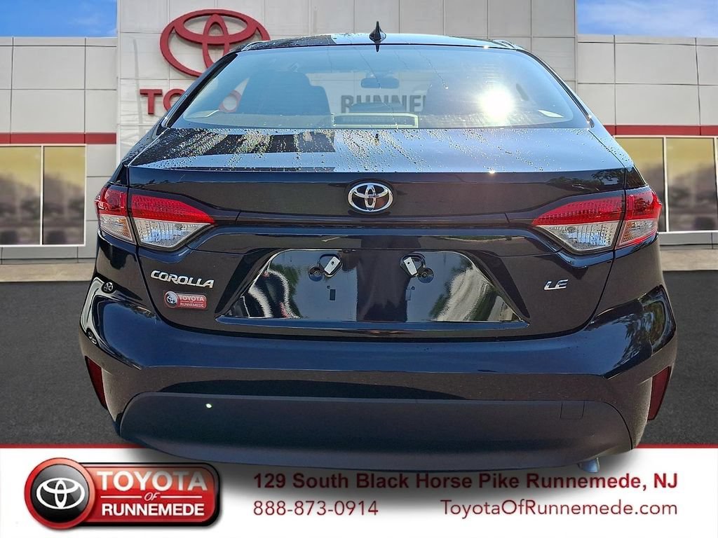 Certified 2023 Toyota Corolla LE w/ Carpet Mat Package (TMS) FWD image 5