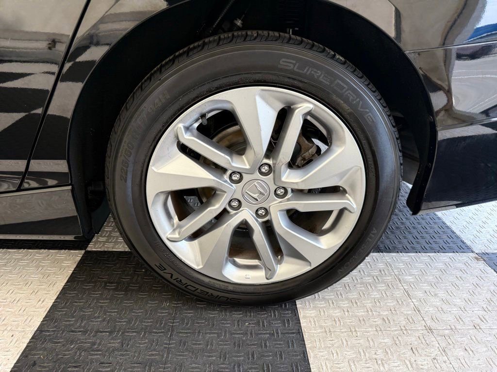 Used 2019 Honda Accord LX image 11