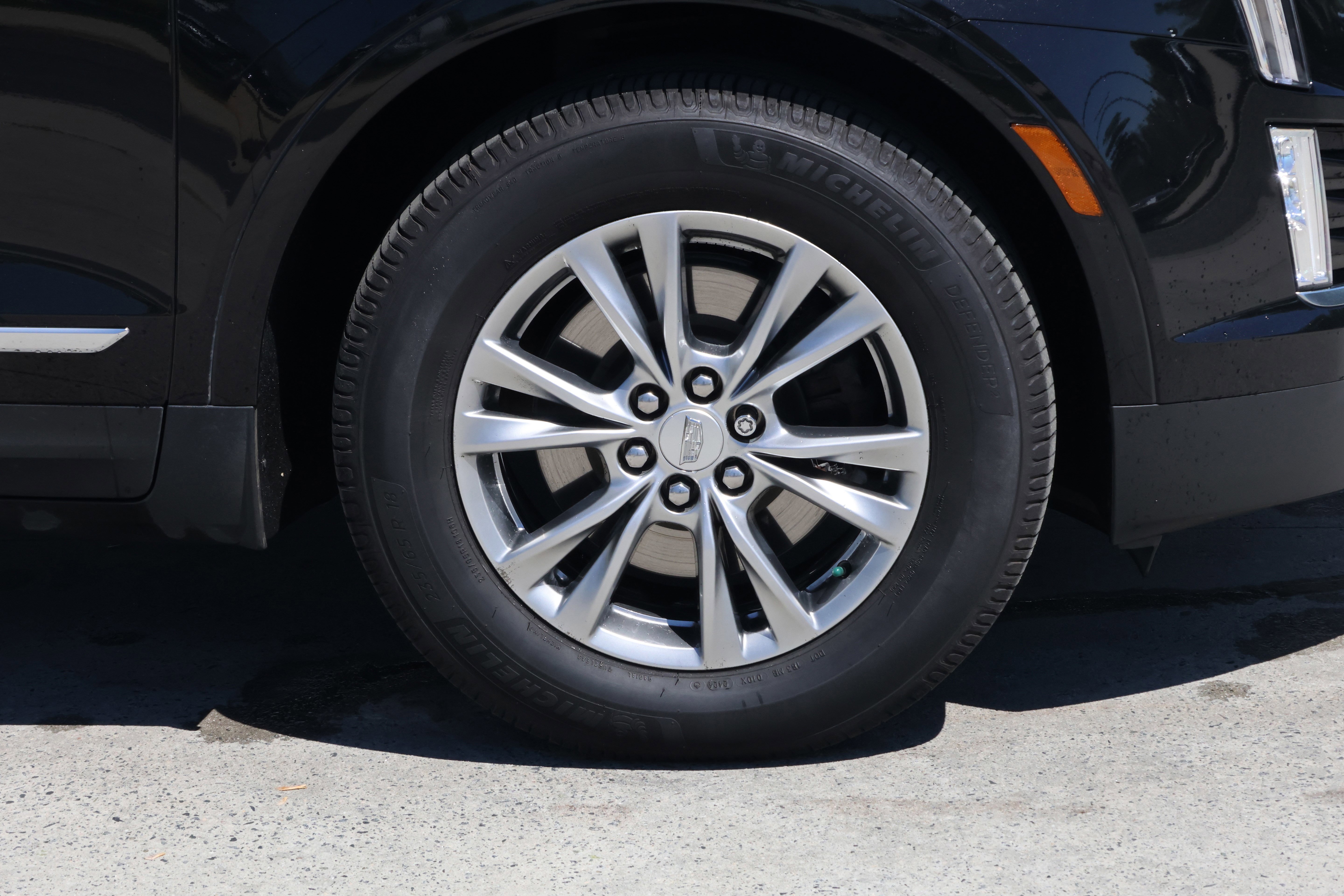 Used 2022 Cadillac XT5 Premium Luxury w/ LPO, Floor Liner Package image 11