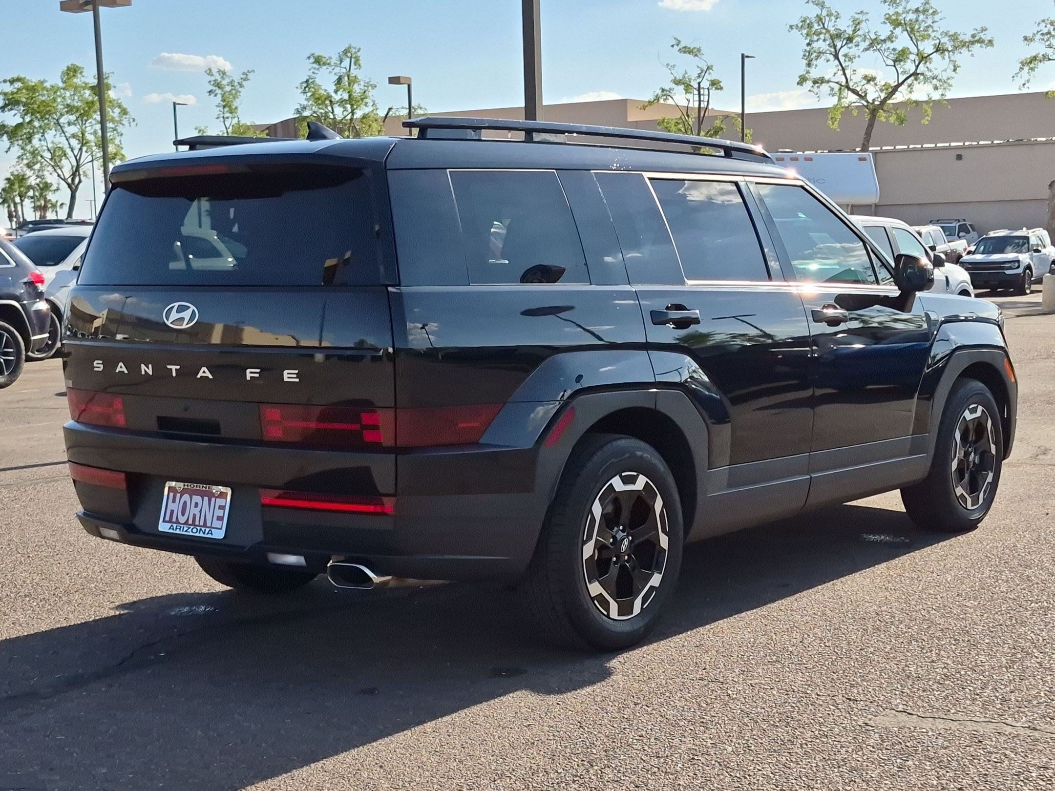 Used 2024 Hyundai Santa Fe SEL FWD image 5