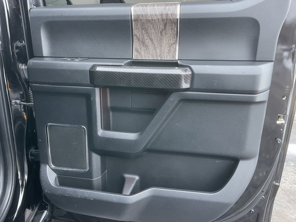 Used 2017 Ford F350 Lariat w/ Lariat Ultimate Package image 31