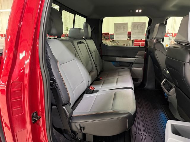 Used 2024 Ford F150 Lariat w/ FX4 Off-Road Package image 17