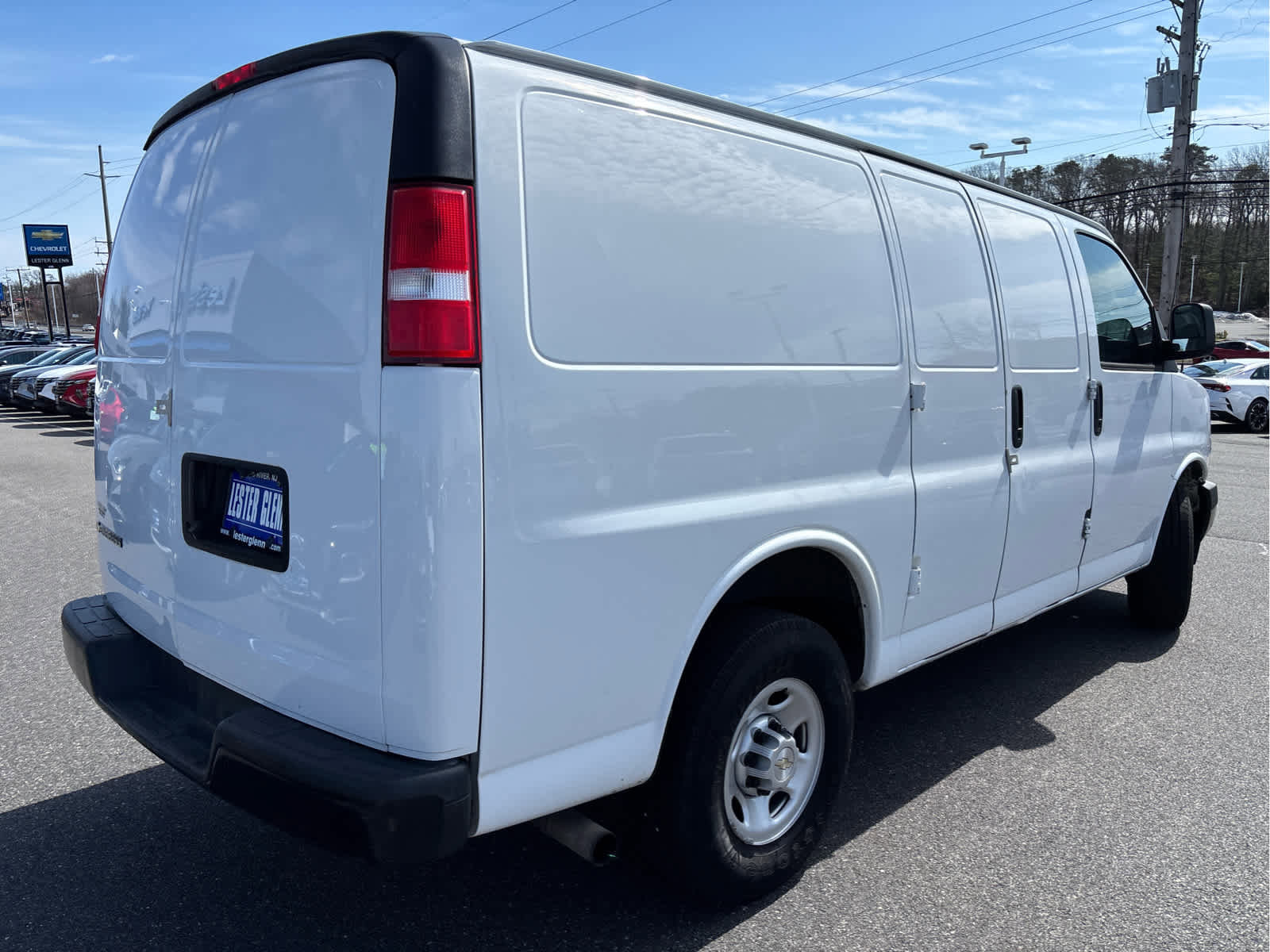 Used 2021 Chevrolet Express 3500 w/ Driver Convenience Package image 35