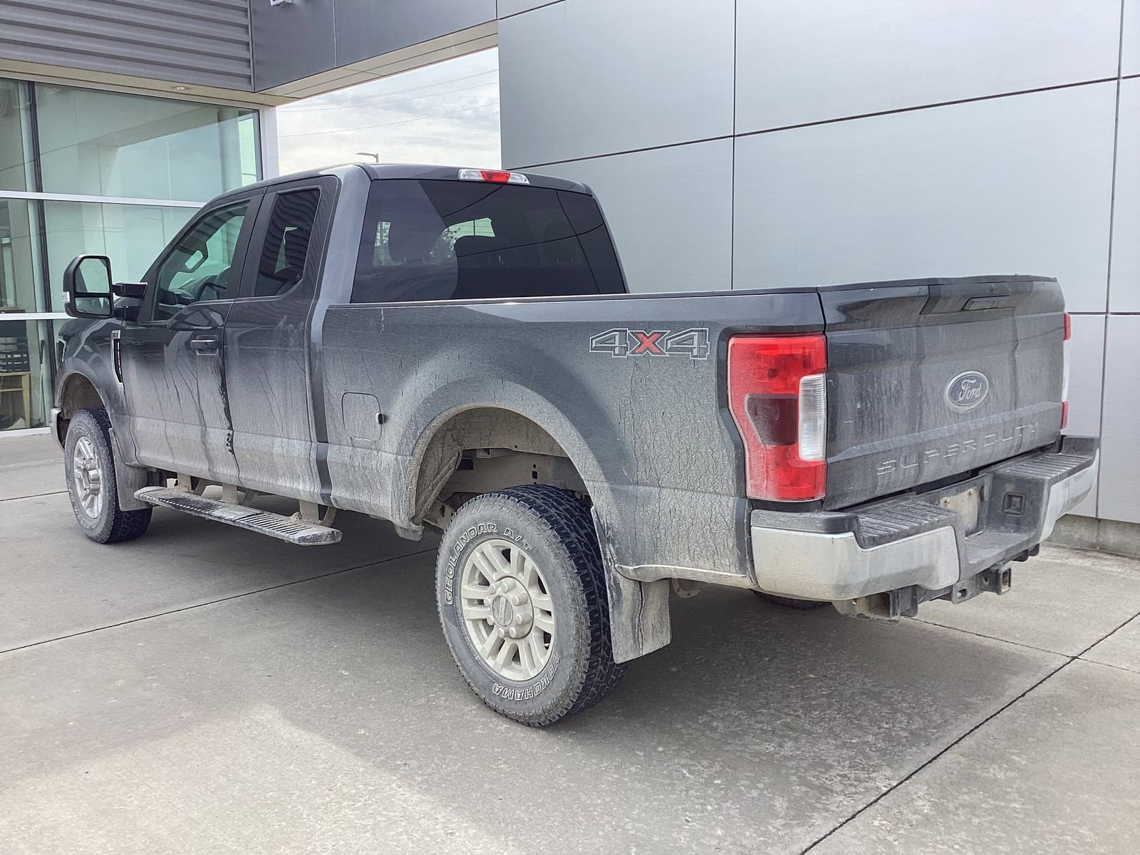 Used 2019 Ford F250 XL w/ STX Appearance Package AWD/4WD image 2