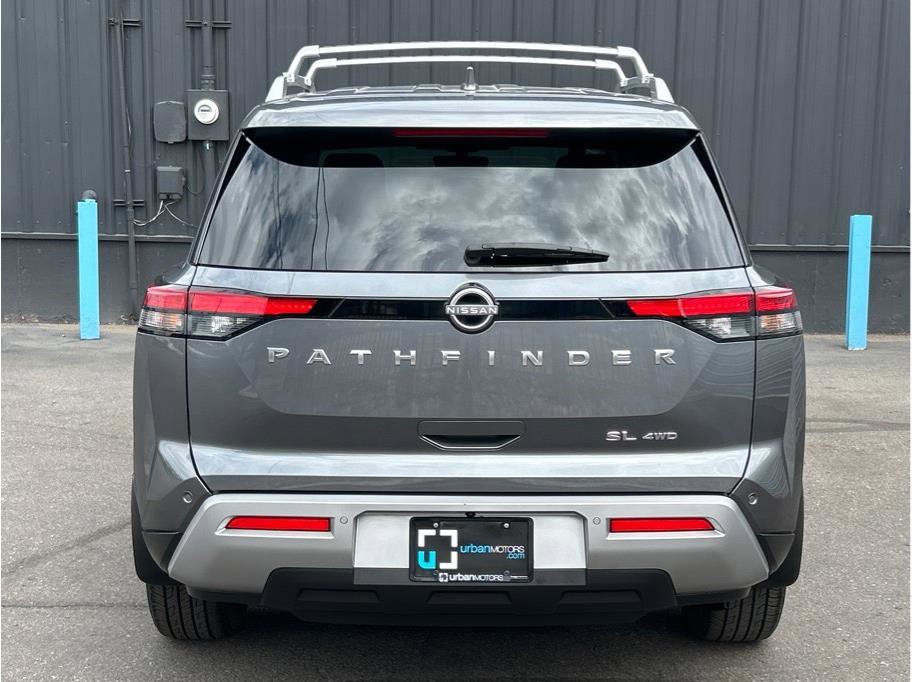 Used 2024 Nissan Pathfinder SL image 9