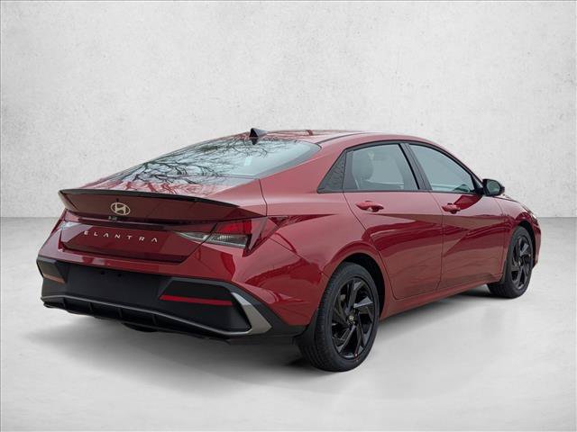Used 2026 Hyundai Elantra Sport FWD image 2