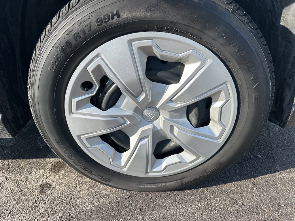 Used 2023 Subaru Forester Base image 30