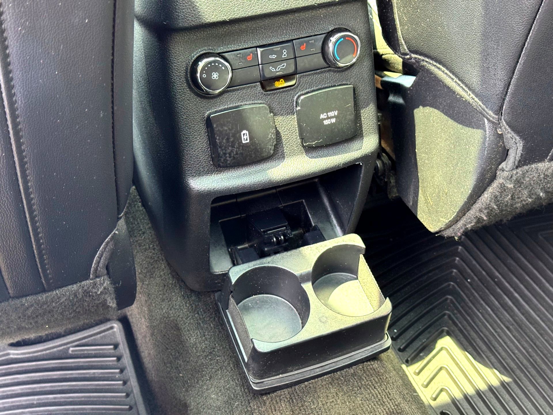 Used 2017 Ford Explorer Limited w/ Equipment Group 301A FWD image 22