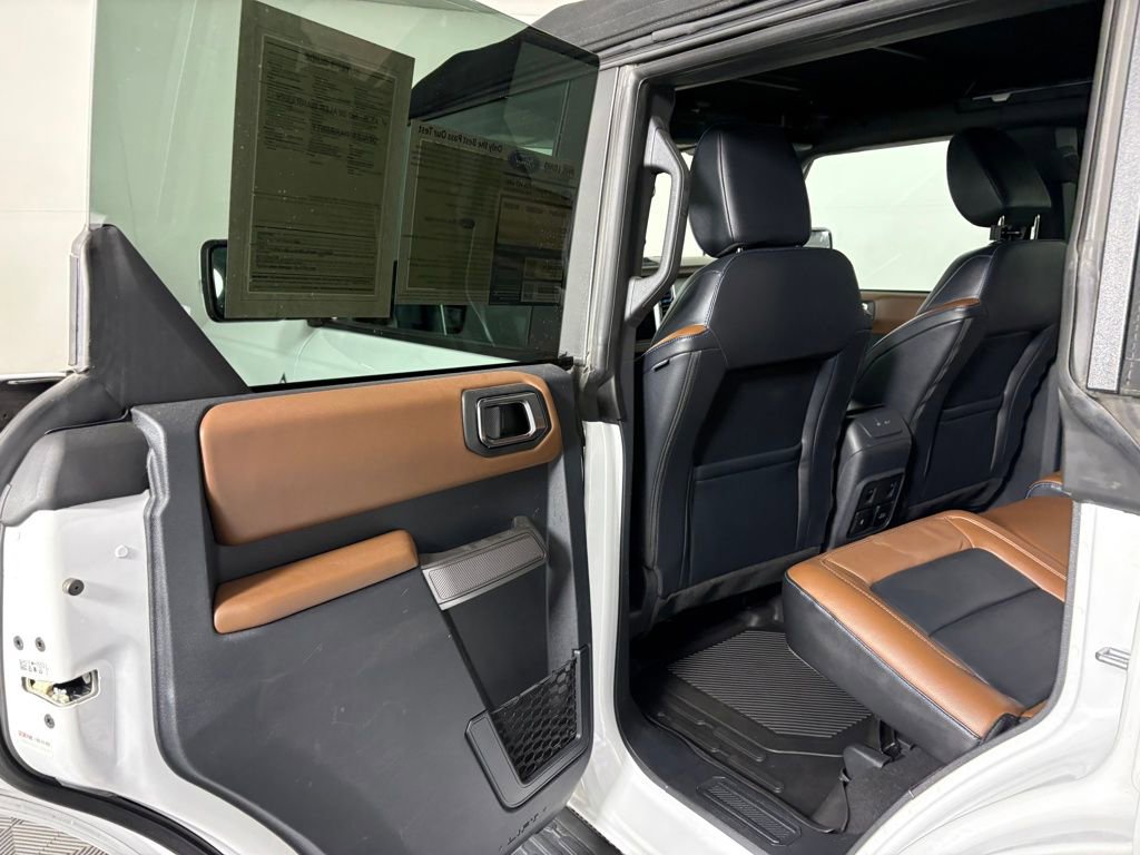 Used 2022 Ford Bronco Outer Banks AWD/4WD image 28