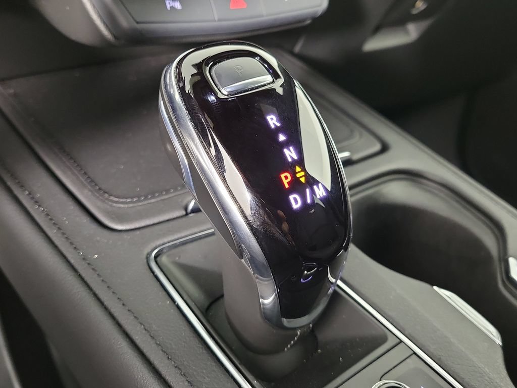 Used 2023 Cadillac XT4 Premium Luxury FWD image 28