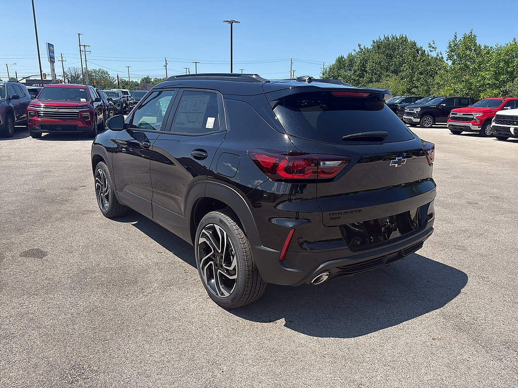 New 2026 Chevrolet TrailBlazer RS w/ Convenience Package AWD/4WD image 3