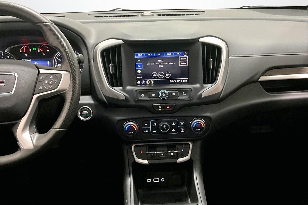 Used 2023 GMC Terrain SLE w/ Driver Convenience Package image 9