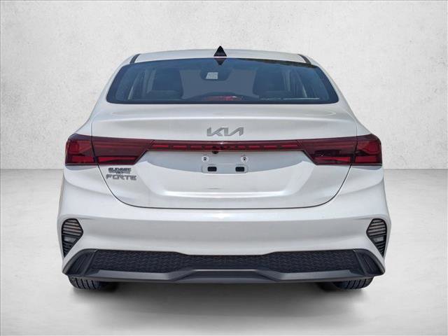 Used 2024 Kia Forte LXS w/ LXS Technology Package FWD image 4