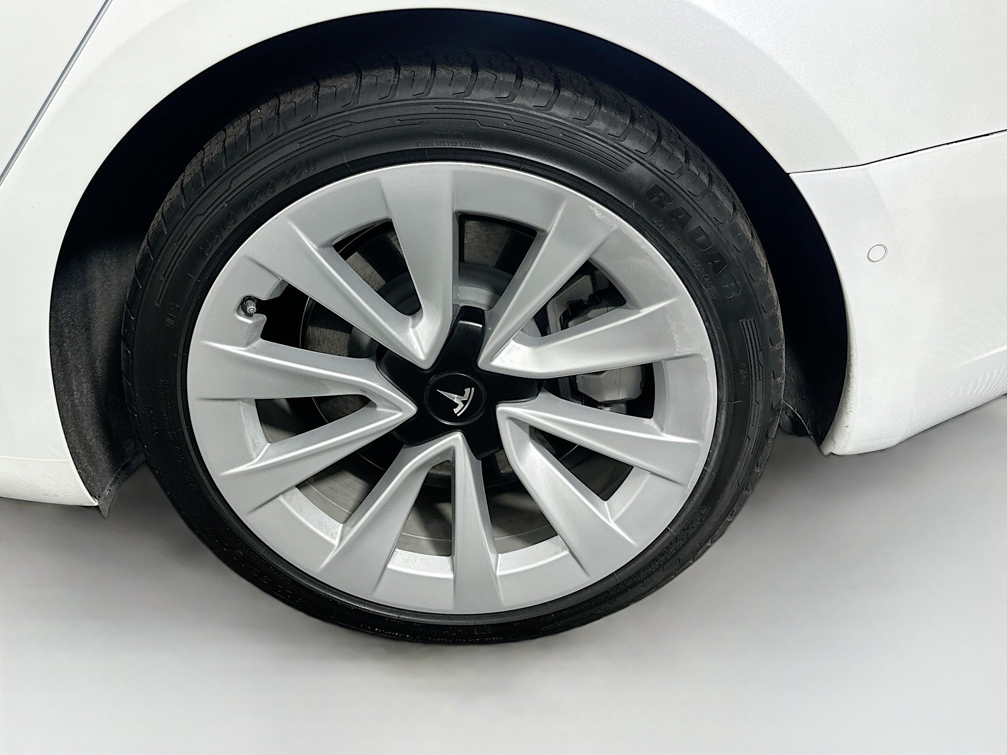 Used 2022 Tesla Model 3 Long Range AWD/4WD image 11