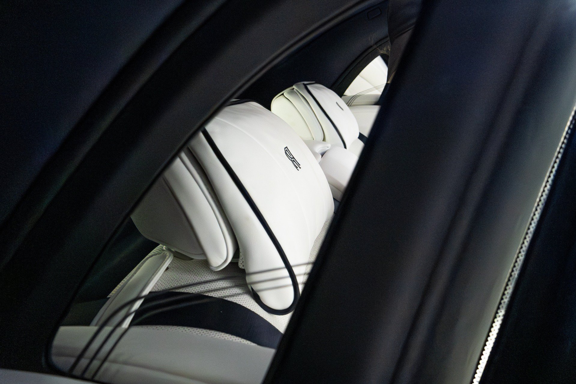 Used 2021 Rolls-Royce Phantom Sedan RWD image 52